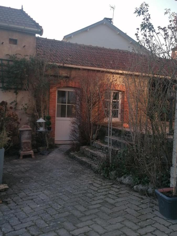 Mini Garni Vendemiaire Apartman Vesoul Kültér fotó